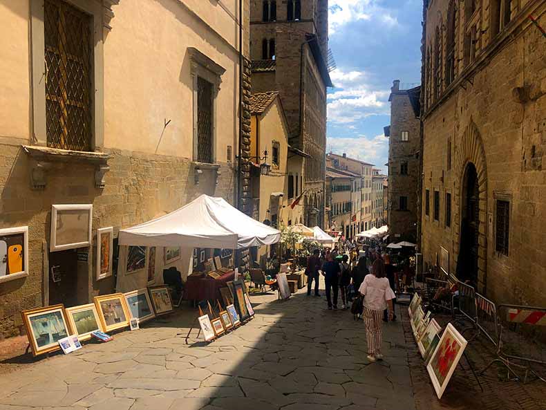 A streetscape during the Arezzo antique market