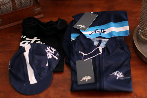 Two piece italian made cycling kit