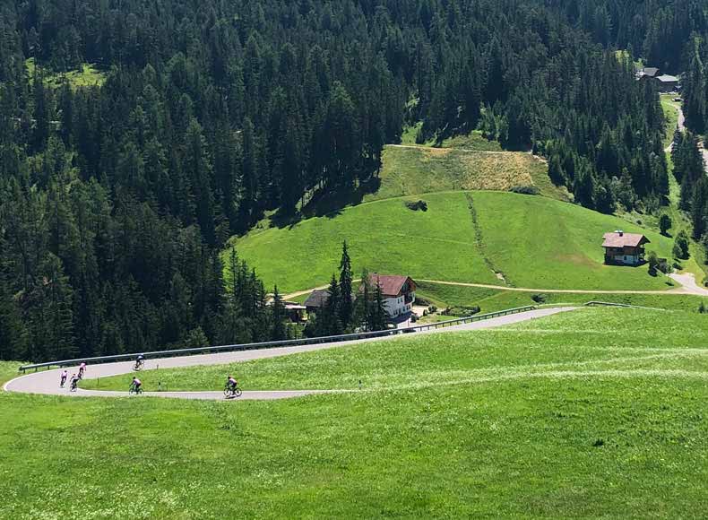 Riding descending from Passo Delle Erbe