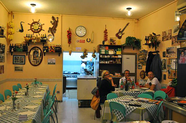 A small family trattoria in Naples