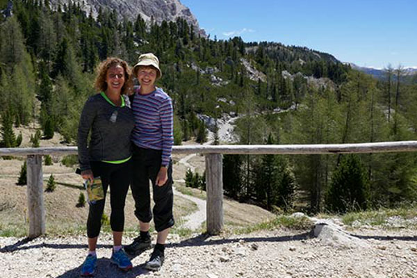 two women hiking in the dolomites
