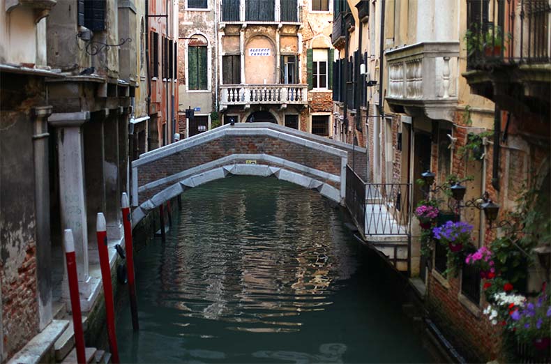 The small waterways oif venice