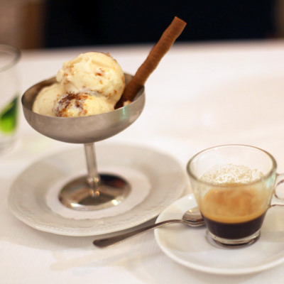 Gelato and coffee in puglia