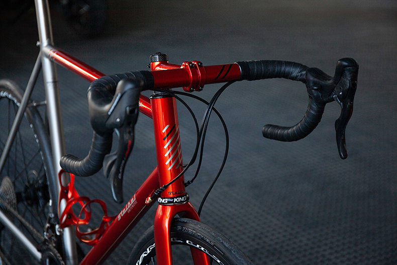 A close up of the Stelbel Antenore Bicycle